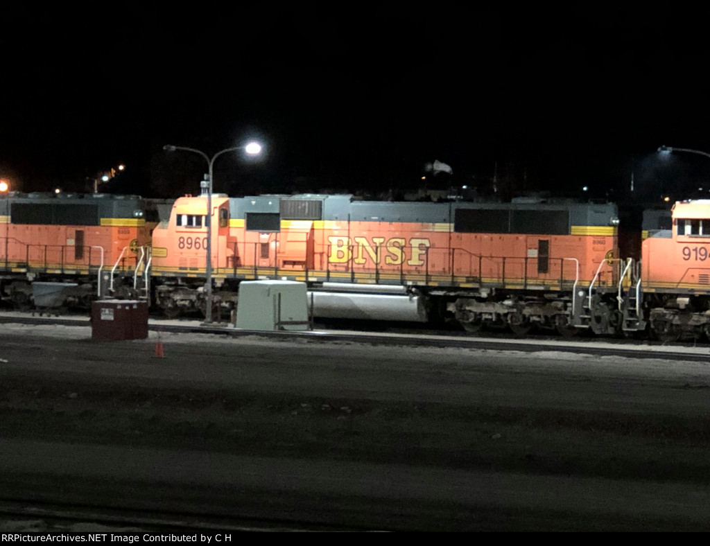 BNSF 8960